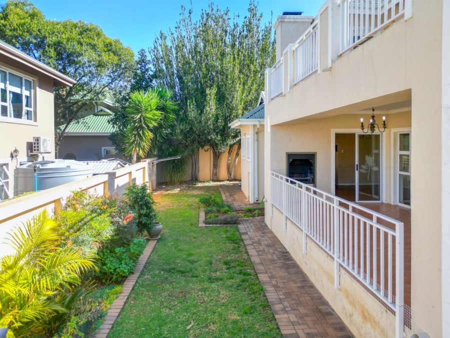 4 Bedroom Property for Sale in Caribbean Beach Club North West